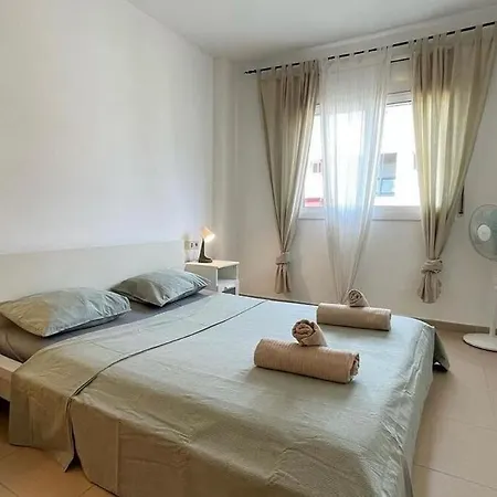 Clotilde With Parking For 6 People Apartment *